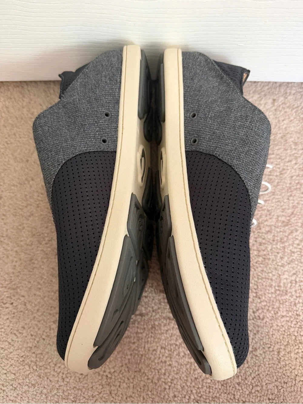 Olukai Men’s Size 11.5 Nohea Moku Gray Casual Slip On Boat Deck Shoes